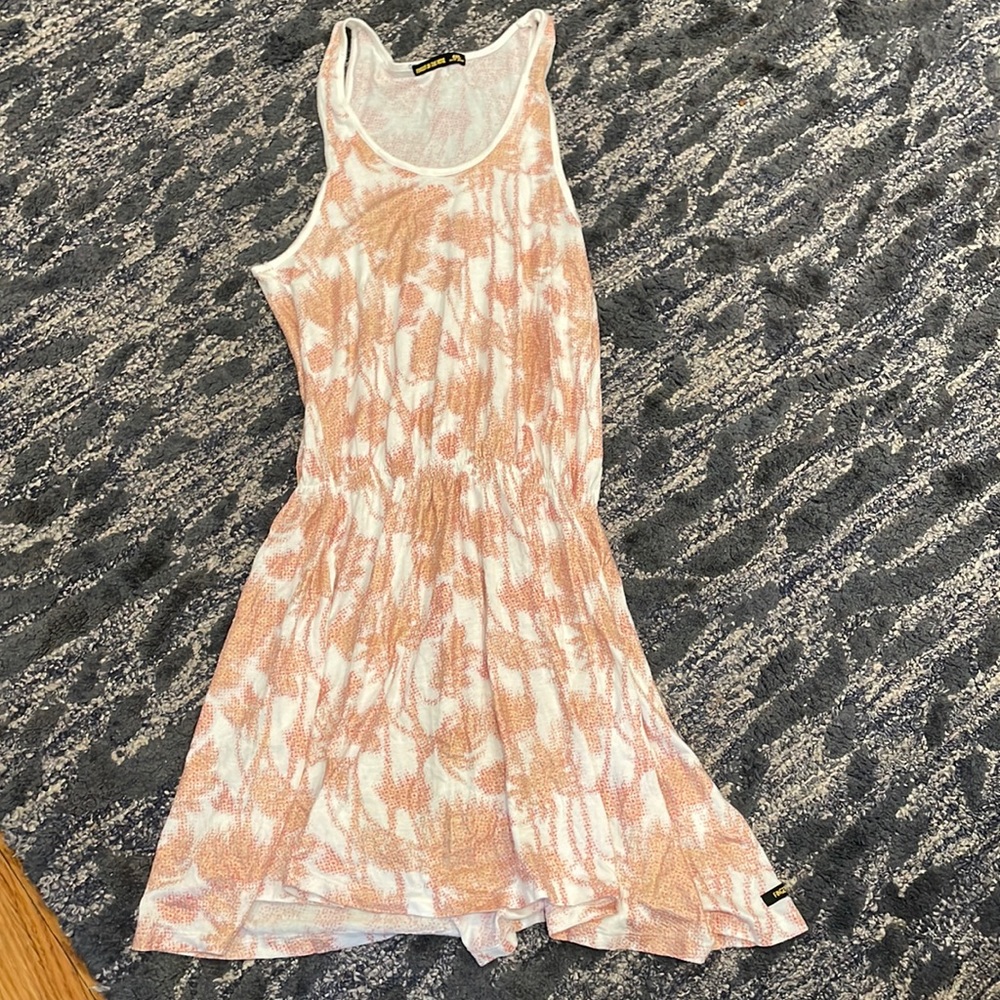 Finger in the nose girls dress